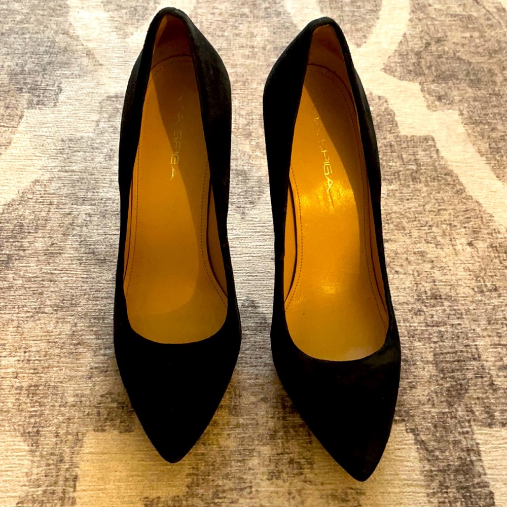 Via Spiga black classic suede pumps